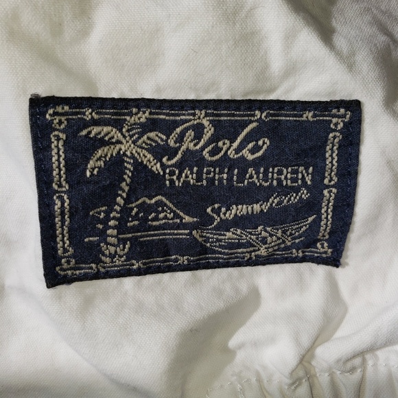 3Items - Picture 3 of 8